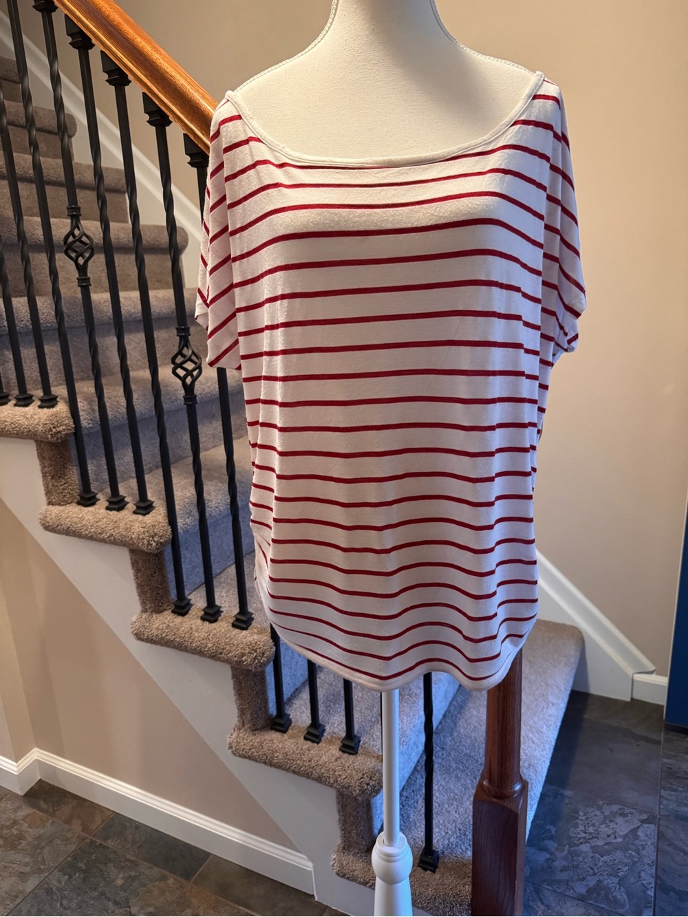 Forever 21 Red & White Striped Scoop Neck Short Sleeve T-Shirt
